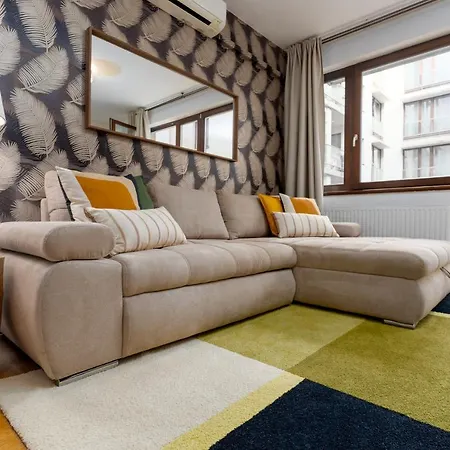 Urban Oasis With Free Parking Apartmán *
