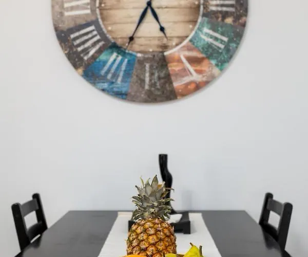 Apartmán Urban Oasis With Free Parking