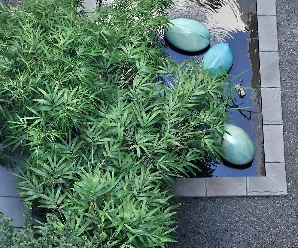 Urban Oasis With Free Parking Apartmán *