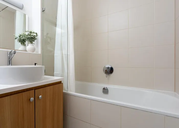 Apartmán Urban Oasis With Free Parking *