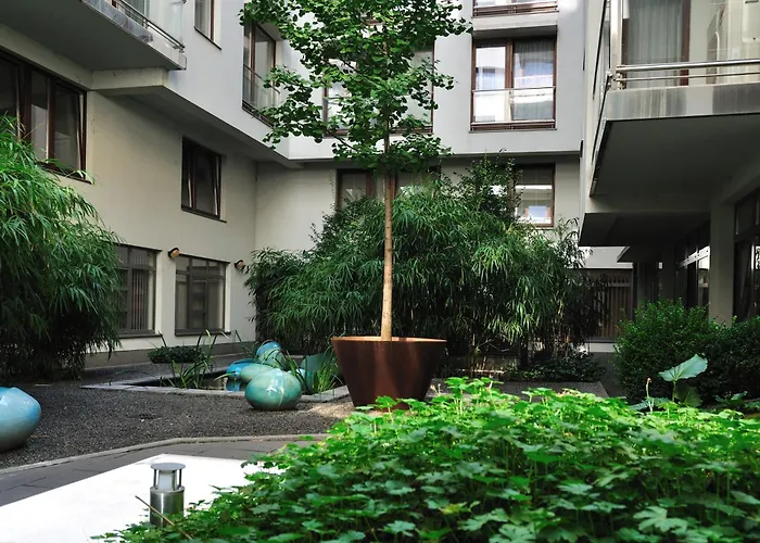 Urban Oasis With Free Parking Budapeşte