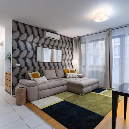 Urban Oasis With Free Parking Apartment Budapest